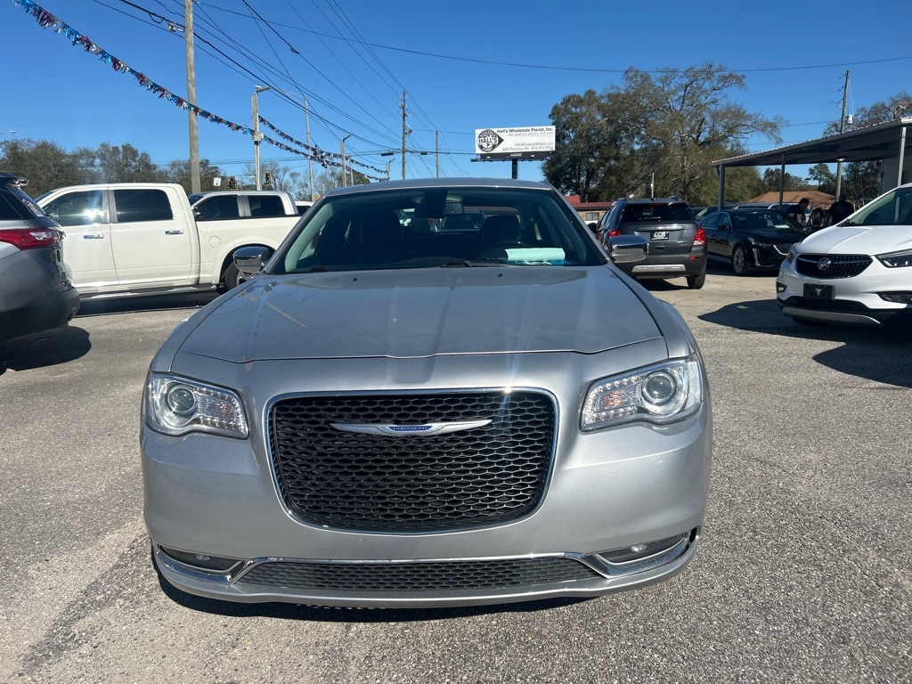 Chrysler 300 Limited RWD 2020