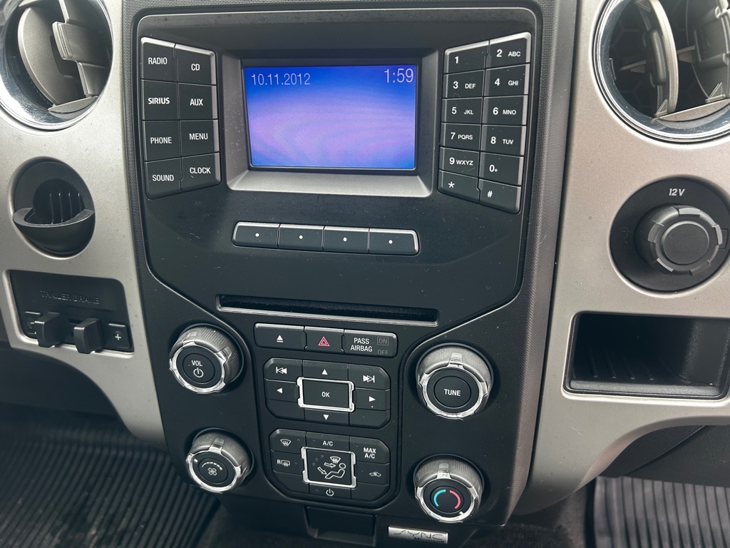 Ford F-150 2WD SuperCab 145" Lariat 2013