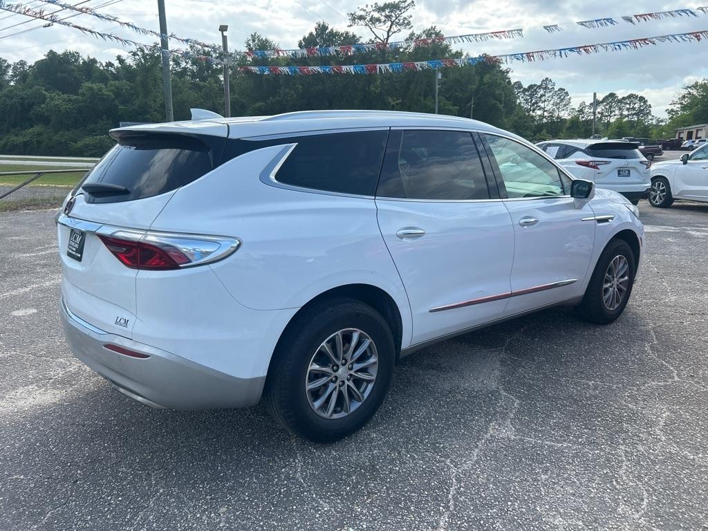 Buick Enclave FWD 4dr Essence 2022