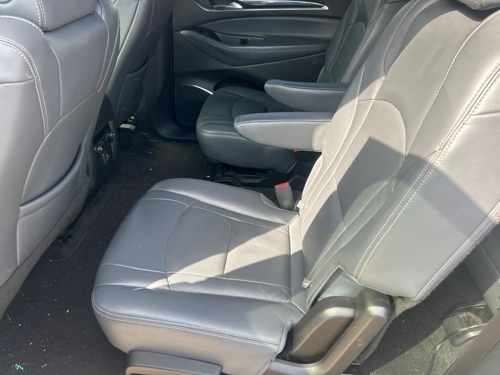 Buick Enclave FWD 4dr Essence 2022