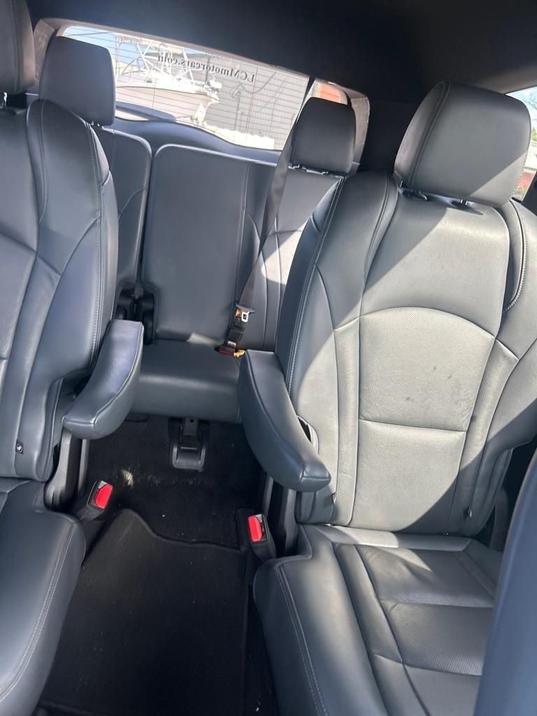 Buick Enclave FWD 4dr Essence 2022