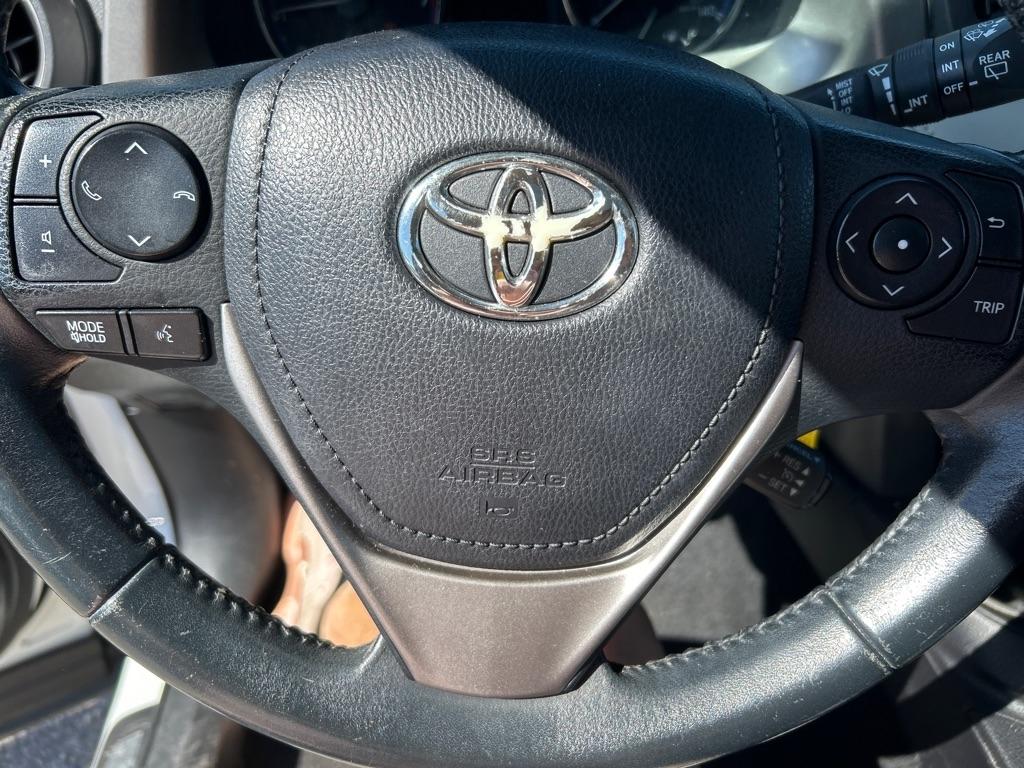 Toyota RAV4 AWD 4dr XLE (Natl) 2016