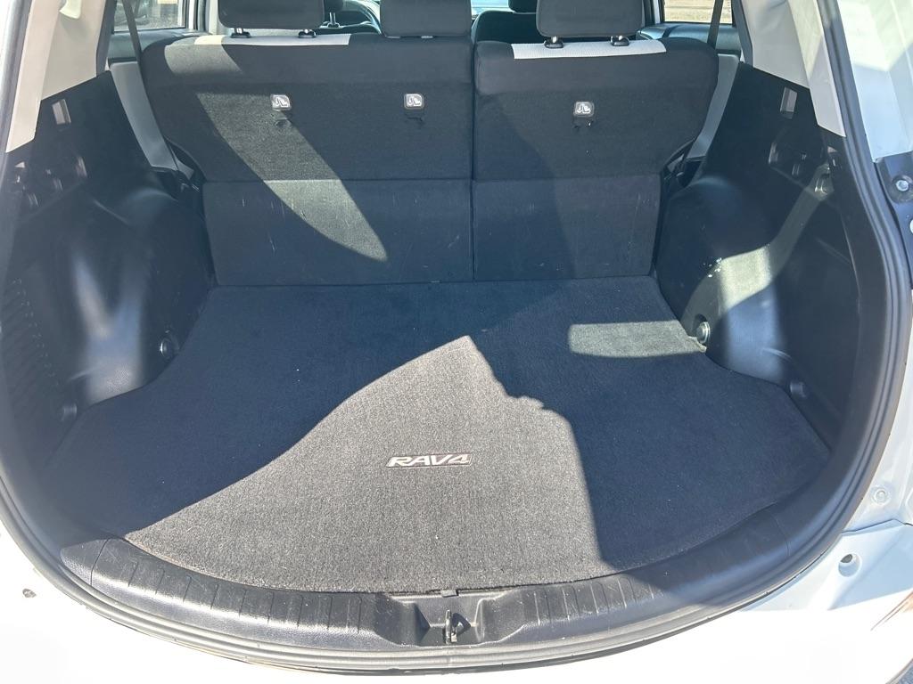 Toyota RAV4 AWD 4dr XLE (Natl) 2016