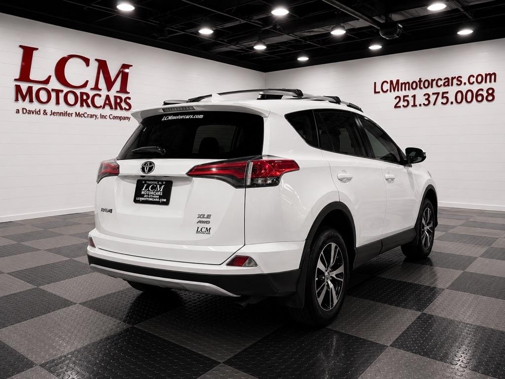 Toyota RAV4 AWD 4dr XLE (Natl) 2016