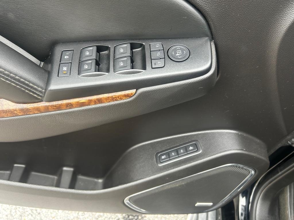 Chevrolet Tahoe 4WD 4dr LTZ 2016