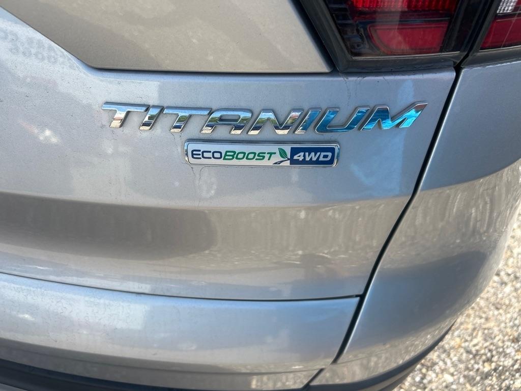 Ford Escape Titanium 4WD 2017