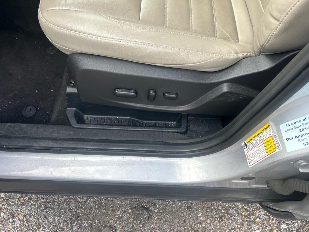 Ford Escape Titanium 4WD 2017