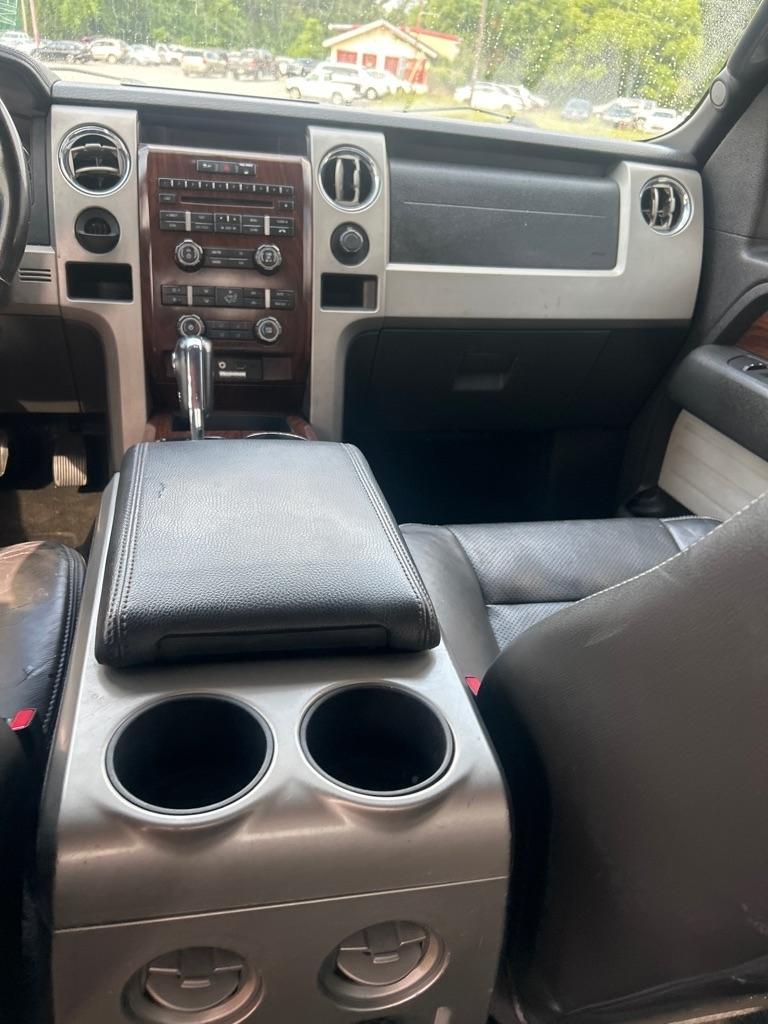 Ford F-150 2WD SuperCrew 145" Lariat 2012
