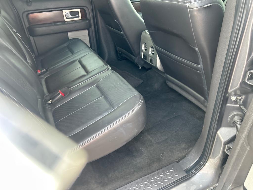 Ford F-150 2WD SuperCrew 145" Lariat 2012