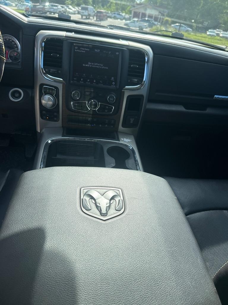 RAM 1500 Laramie 4x4 Crew Cab 5'7" Box 2018