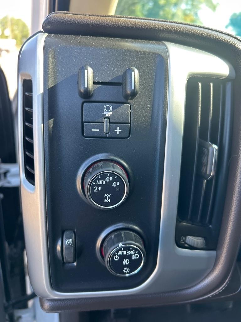 GMC Sierra 1500 4WD Crew Cab 143.5" SLT 2016