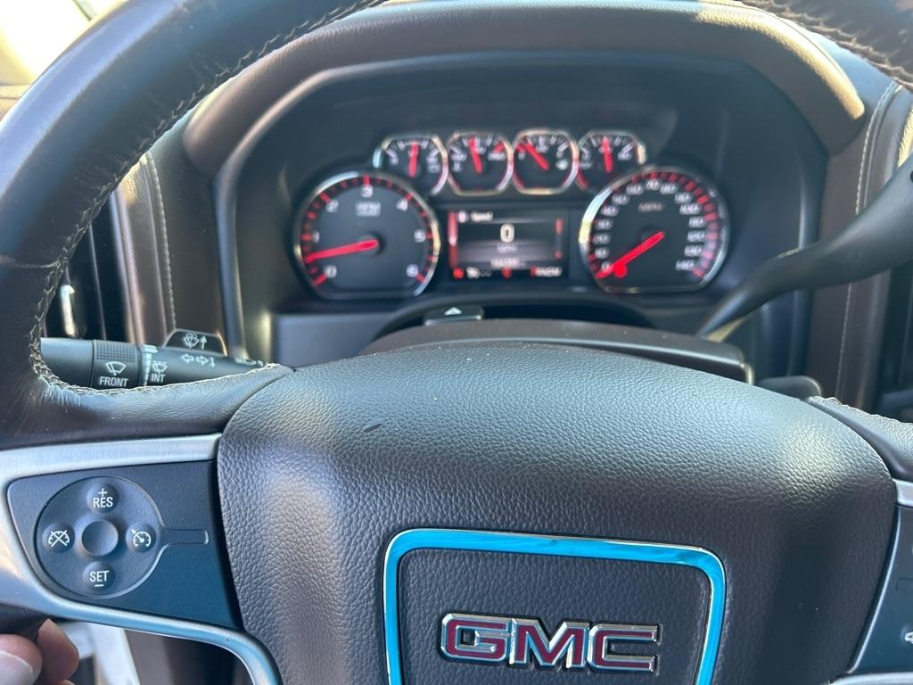 GMC Sierra 1500 4WD Crew Cab 143.5" SLT 2016