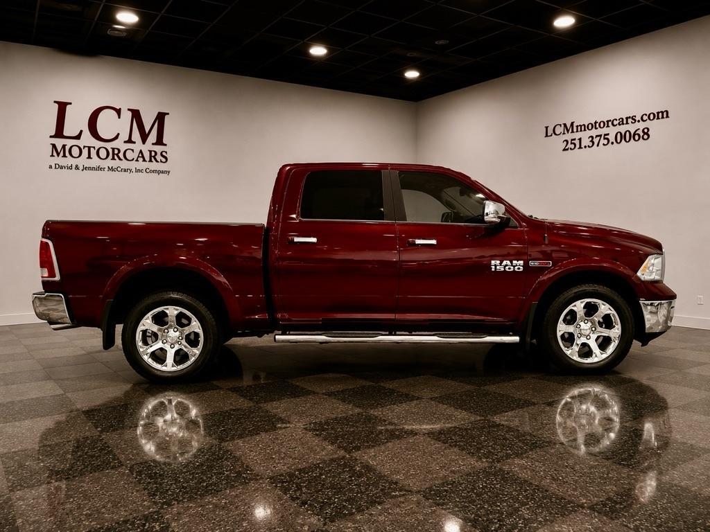 RAM 1500 Laramie 4x4 Crew Cab 5'7" Box 2017
