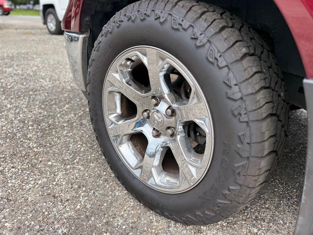 RAM 1500 Laramie 4x4 Crew Cab 5'7" Box 2017
