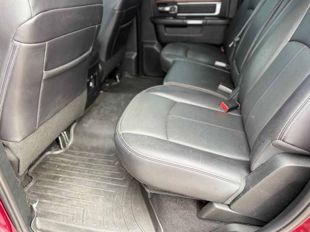 RAM 1500 Laramie 4x4 Crew Cab 5'7" Box 2017