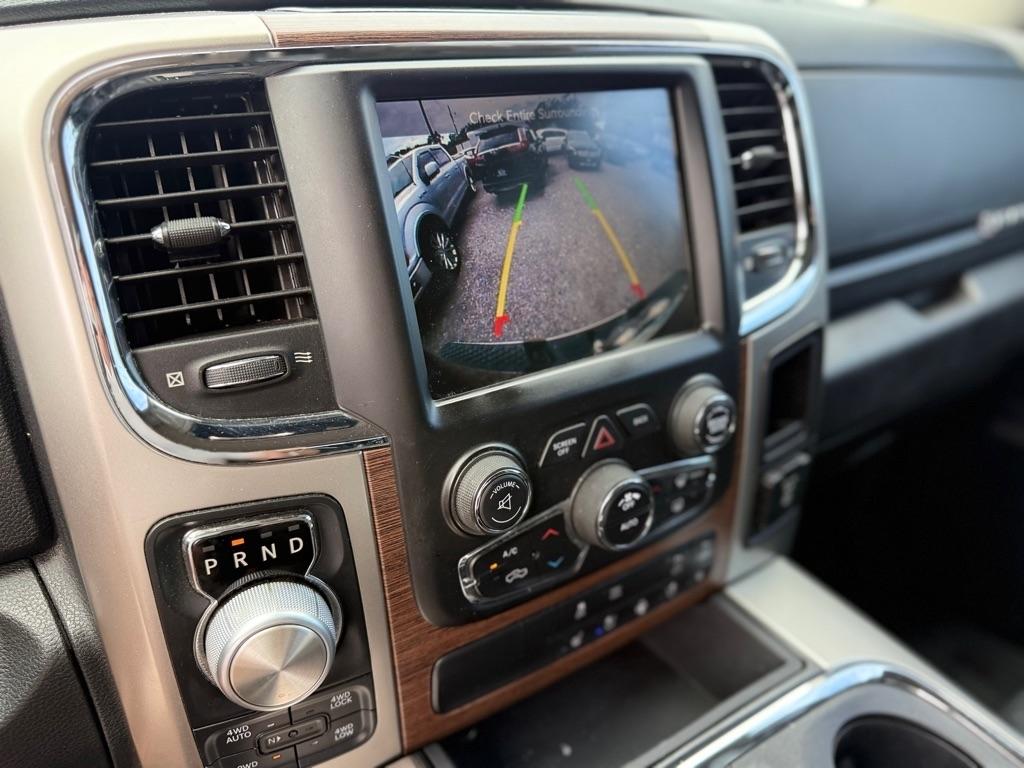 RAM 1500 Laramie 4x4 Crew Cab 5'7" Box 2017
