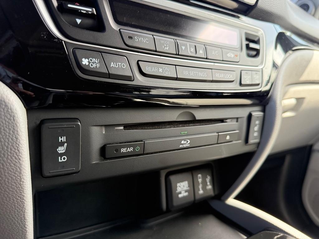 Honda Pilot Touring 2WD 2017