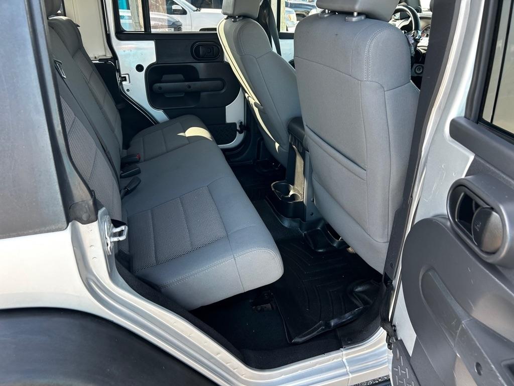 Jeep Wrangler Unlimited 4WD 4dr Rubicon 2009