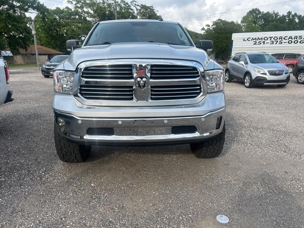 RAM 1500 Big Horn 4x4 Crew Cab 5'7" Box 2017