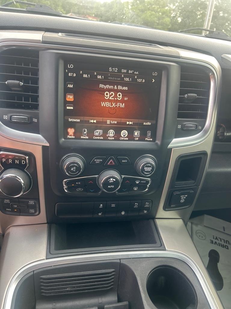 RAM 1500 Big Horn 4x4 Crew Cab 5'7" Box 2017