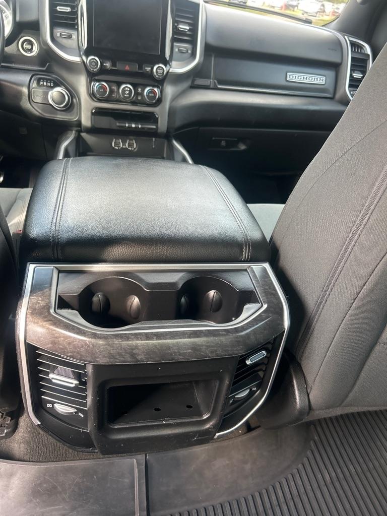 RAM 1500 Big Horn 4x2 Crew Cab 5'7" Box 2021