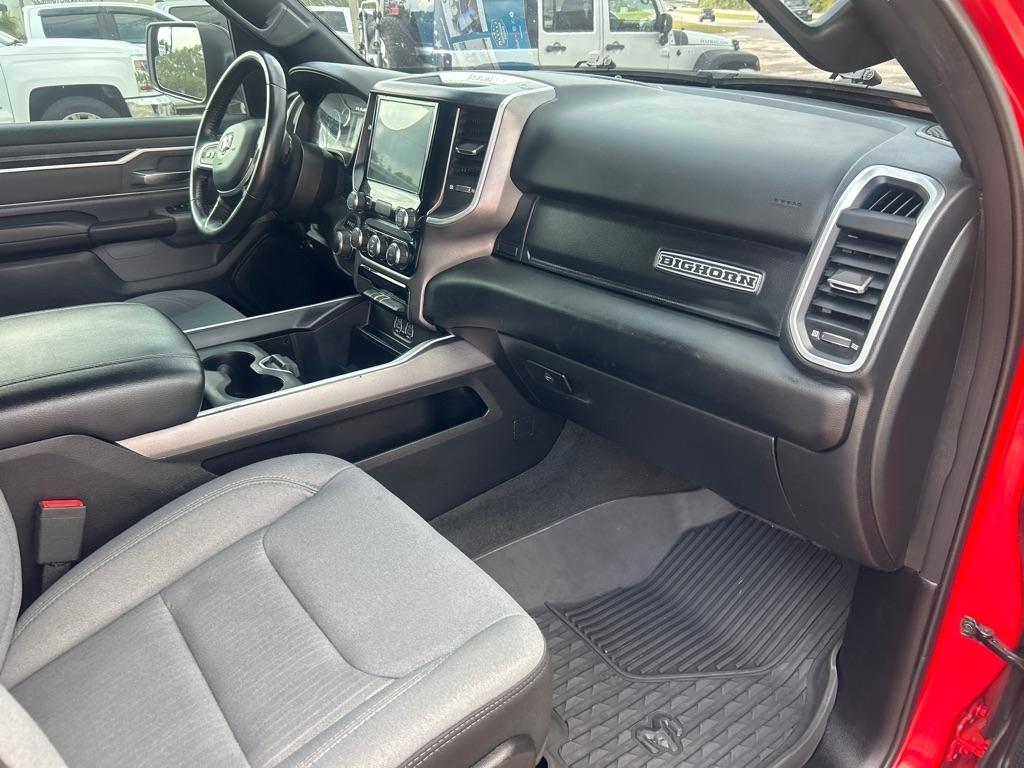 RAM 1500 Big Horn 4x2 Crew Cab 5'7" Box 2021