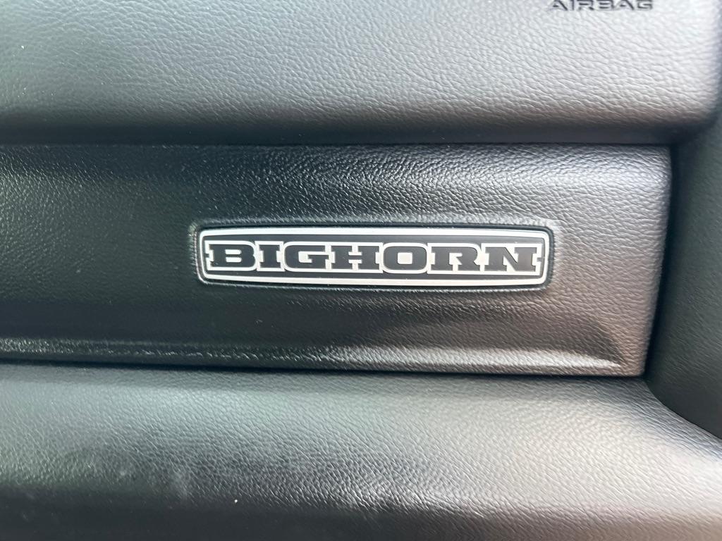 RAM 1500 Big Horn 4x2 Crew Cab 5'7" Box 2021