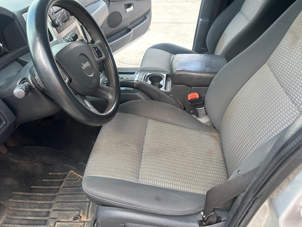 Jeep Grand Cherokee 4WD 4dr Laredo 2010