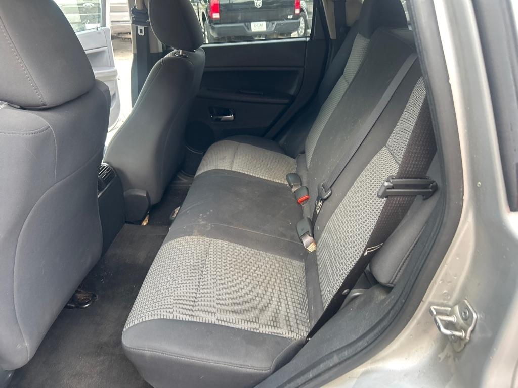 Jeep Grand Cherokee 4WD 4dr Laredo 2010