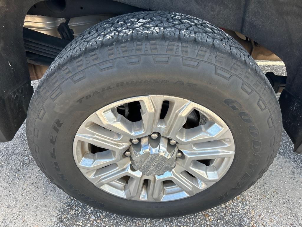 GMC Sierra 2500HD 4WD Crew Cab 159" Denali 2022