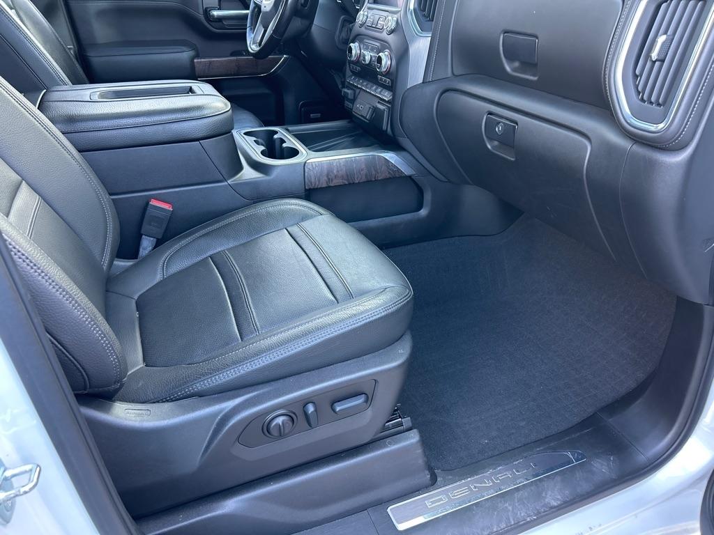 GMC Sierra 2500HD 4WD Crew Cab 159" Denali 2022