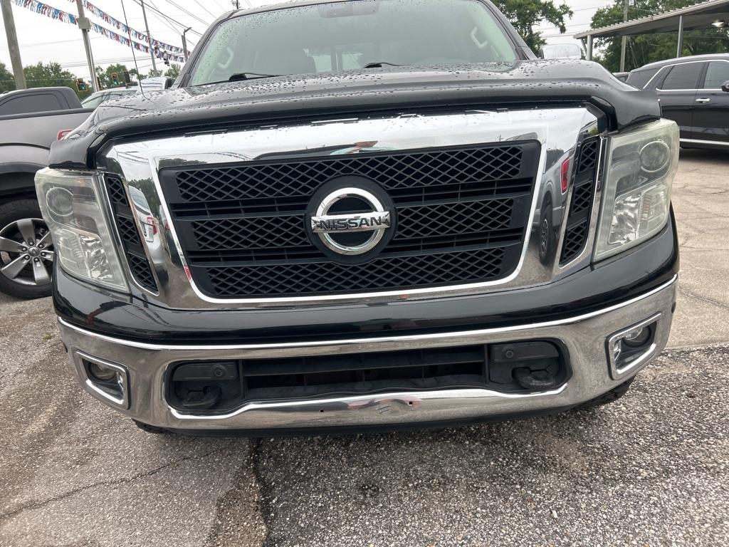 Nissan Titan 4x4 Crew Cab SL 2017