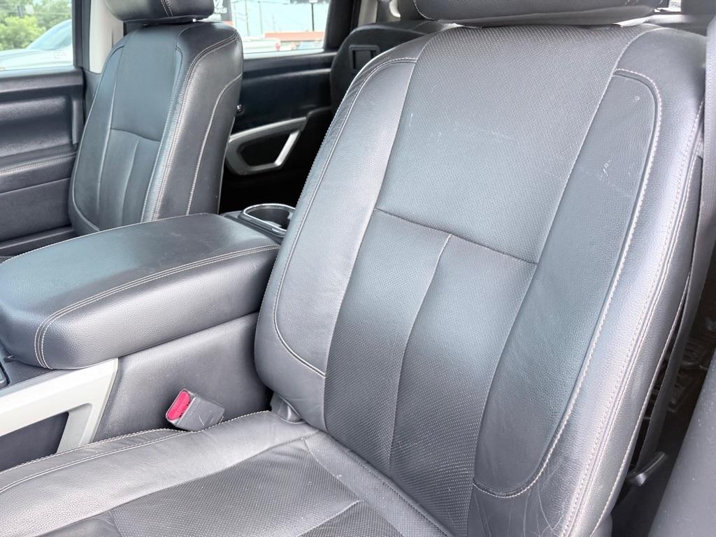 Nissan Titan 4x4 Crew Cab SL 2017