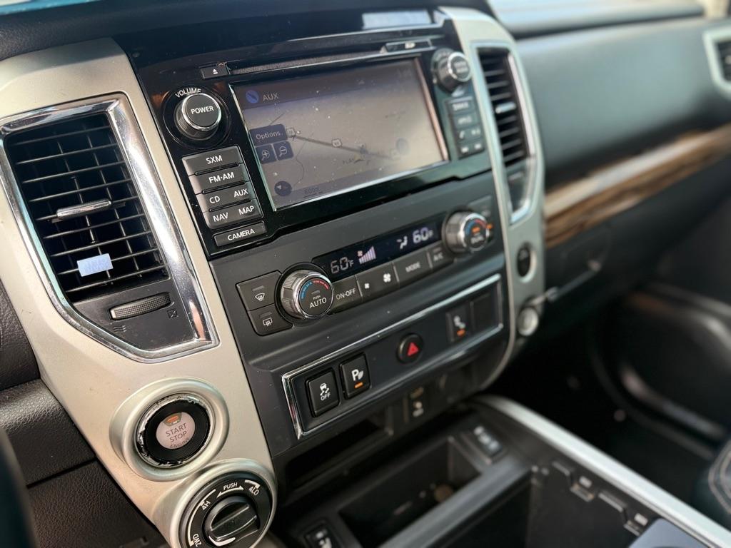 Nissan Titan 4x4 Crew Cab SL 2017