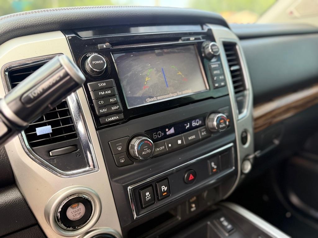 Nissan Titan 4x4 Crew Cab SL 2017