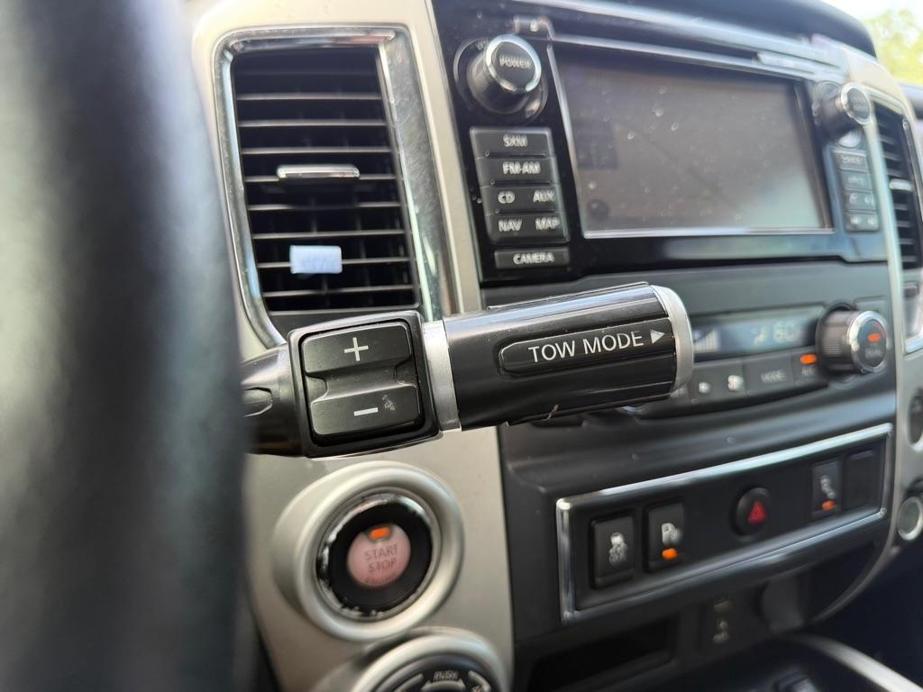 Nissan Titan 4x4 Crew Cab SL 2017
