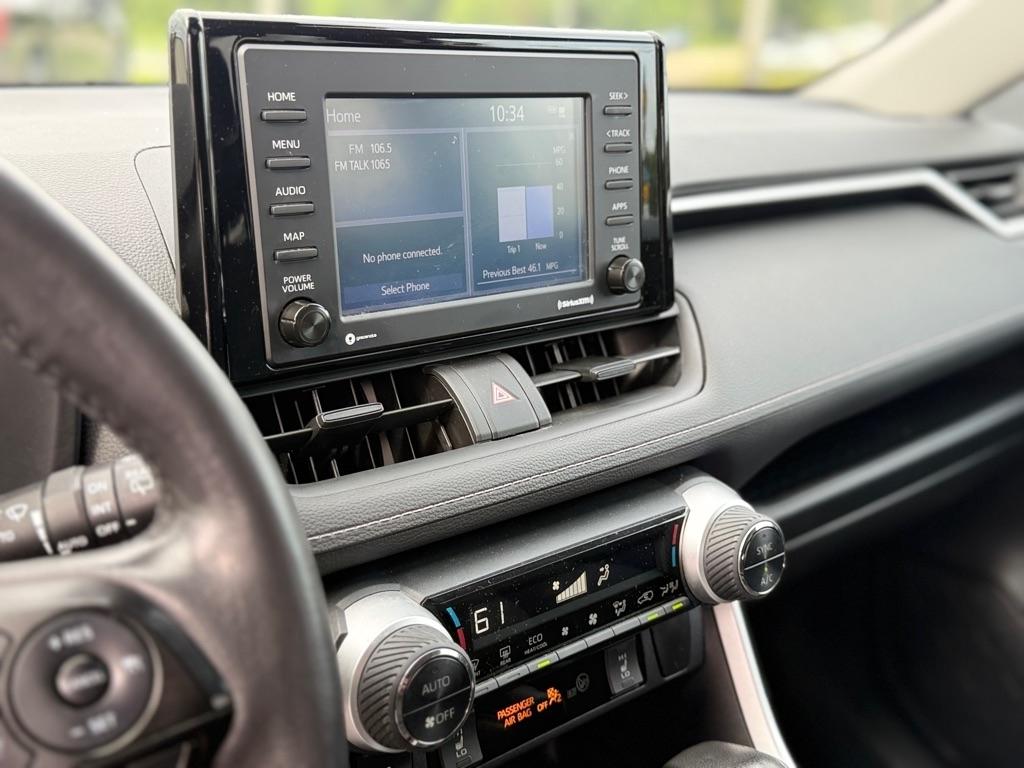 Toyota RAV4 Hybrid XLE AWD (Natl) *Ltd Avail* 2021