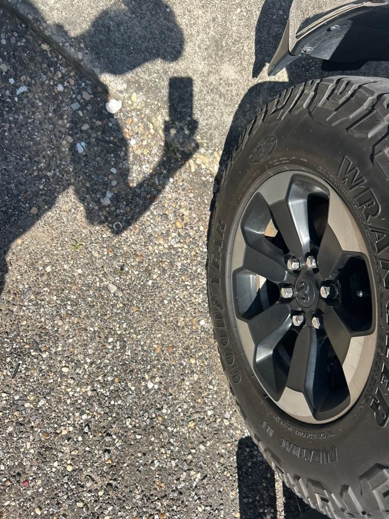 RAM 1500 Big Horn/Lone Star 4x4 Crew Cab 5'7" Box 2019
