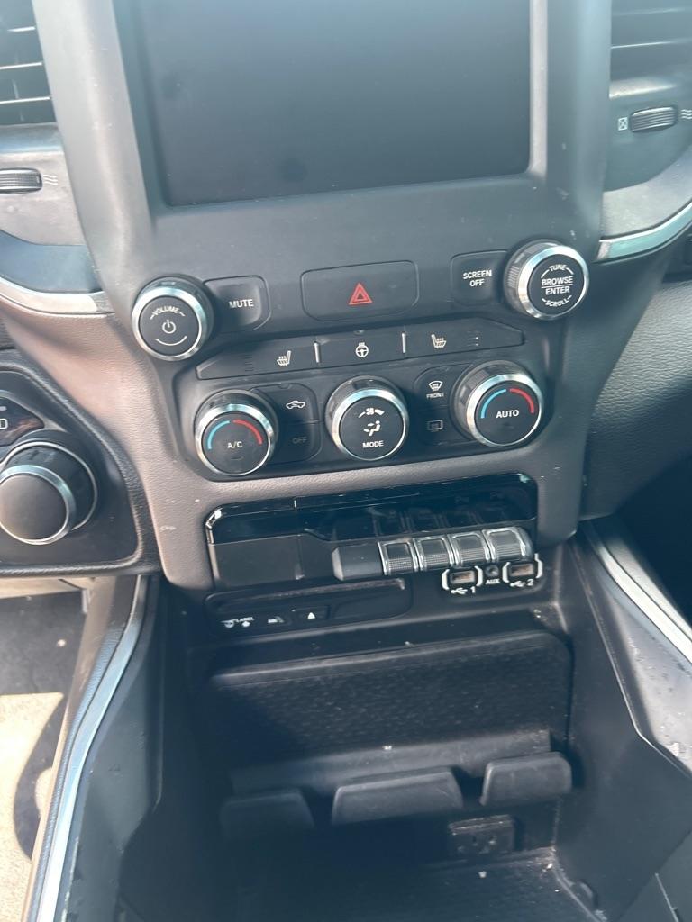 RAM 1500 Big Horn/Lone Star 4x4 Crew Cab 5'7" Box 2019