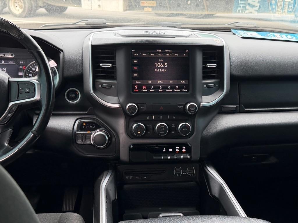 RAM 1500 Big Horn/Lone Star 4x4 Crew Cab 5'7" Box 2019
