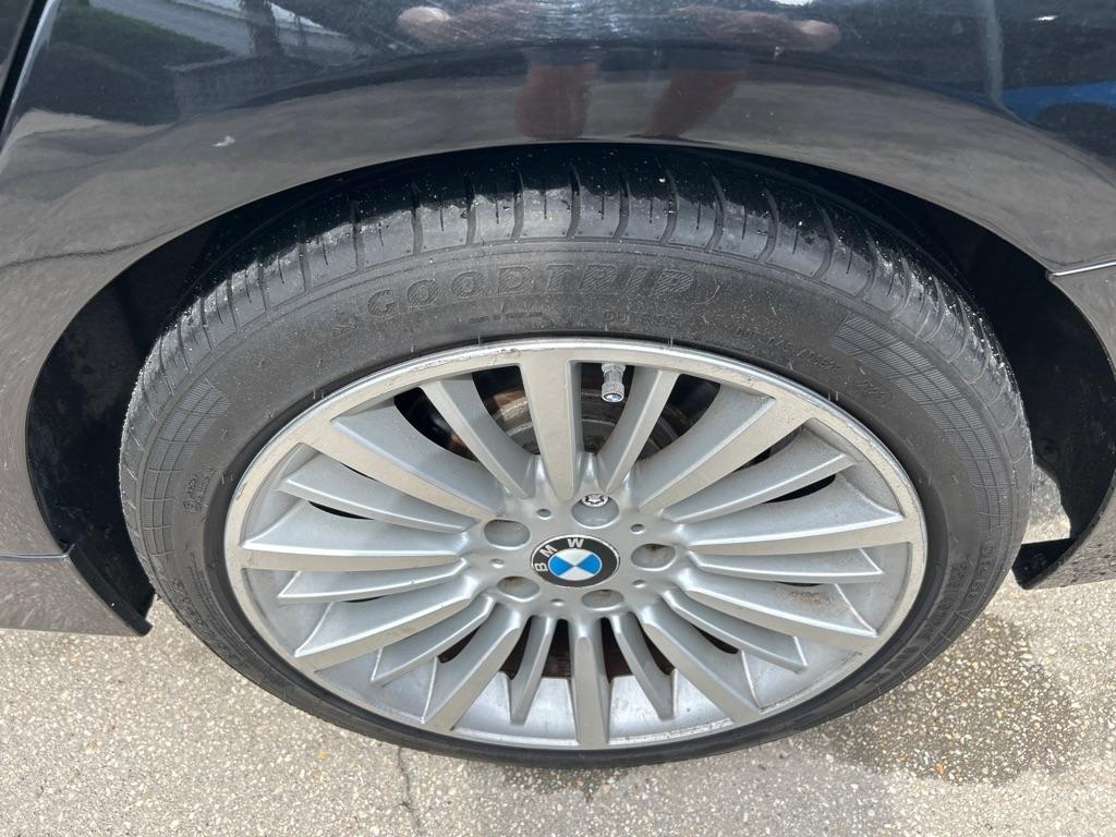 BMW 3 Series 4dr Sdn 328i RWD 2014