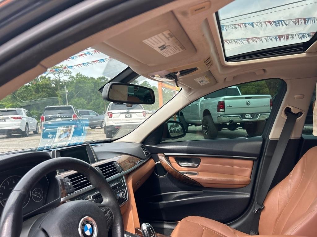 BMW 3 Series 4dr Sdn 328i RWD 2014