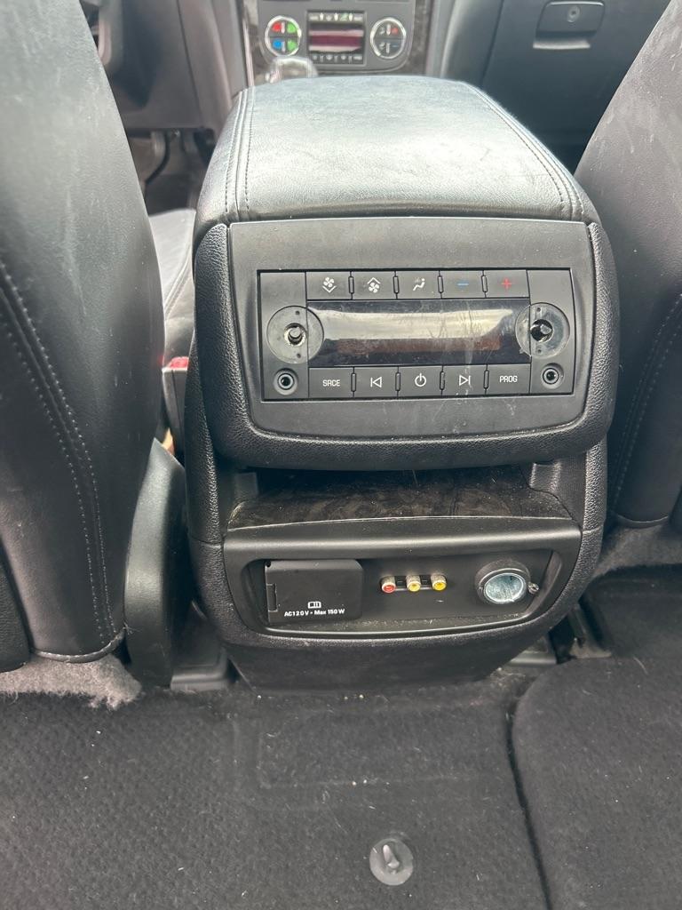 GMC Acadia FWD 4dr Denali 2012