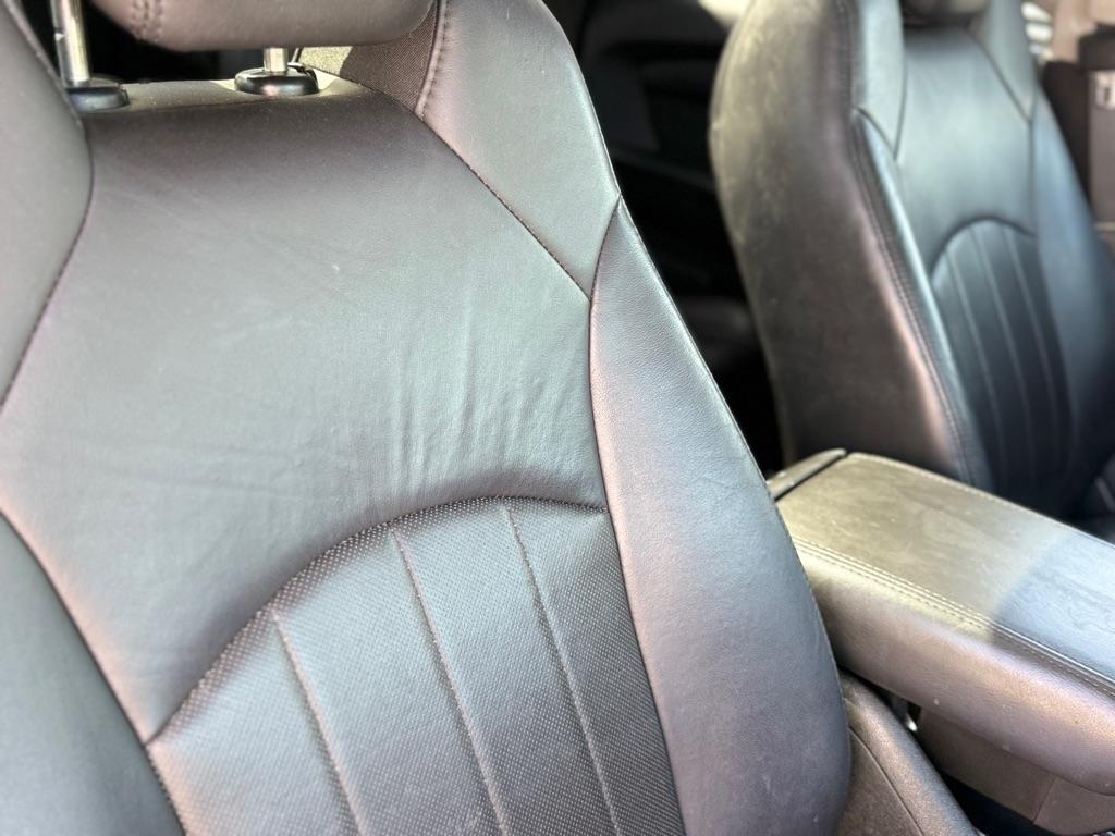 GMC Acadia FWD 4dr Denali 2012