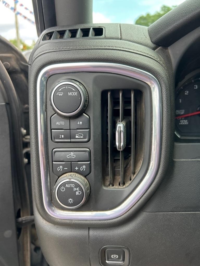 Chevrolet Silverado 1500 LTD 4WD Crew Cab 147" LT w/1LT 2022
