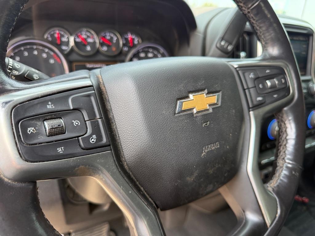 Chevrolet Silverado 1500 LTD 4WD Crew Cab 147" LT w/1LT 2022