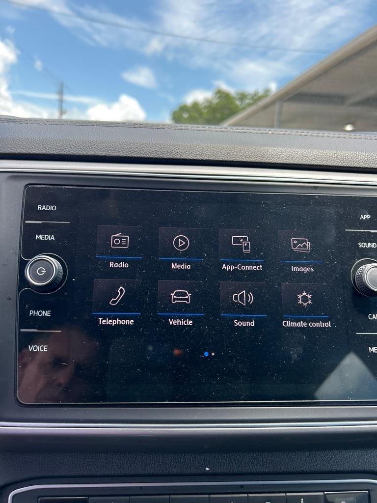 Volkswagen Atlas 3.6L V6 SE w/Technology FWD 2019