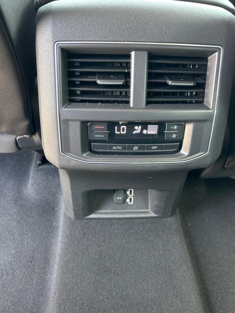 Volkswagen Atlas 3.6L V6 SE w/Technology FWD 2019