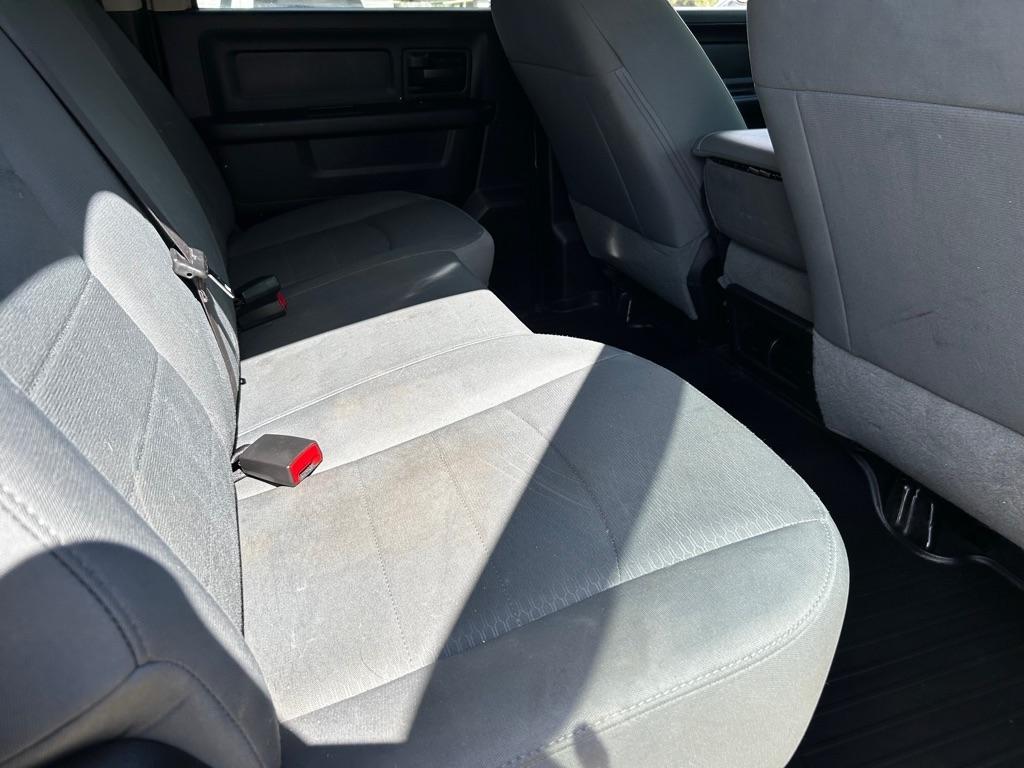RAM 2500 Tradesman 4x4 Crew Cab 6'4" Box 2017