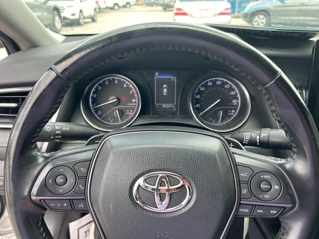 Toyota Camry SE Auto (Natl) 2021
